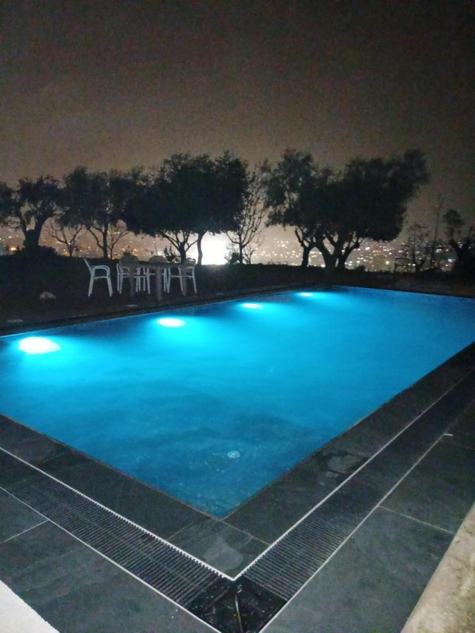 Kino Apartment Tirana Bagian luar foto